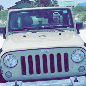 Meet your Posher, Jaime